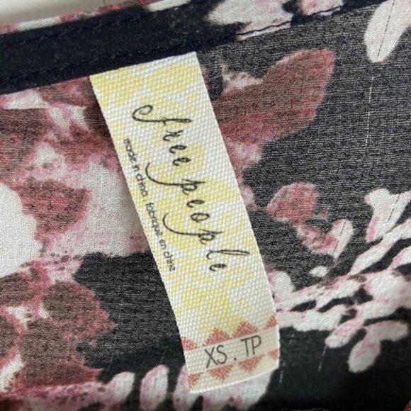 Free People Long Sleeve Floral Romper Size XS Bohemian Boho Playsuit Festival - Picture 5 of 8